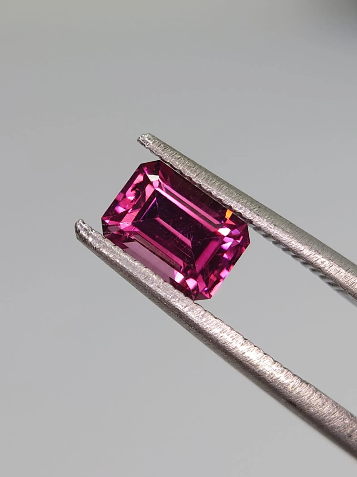 1ct Natural Malaya Garnet Loose Gemstone from Tanzania — view 5